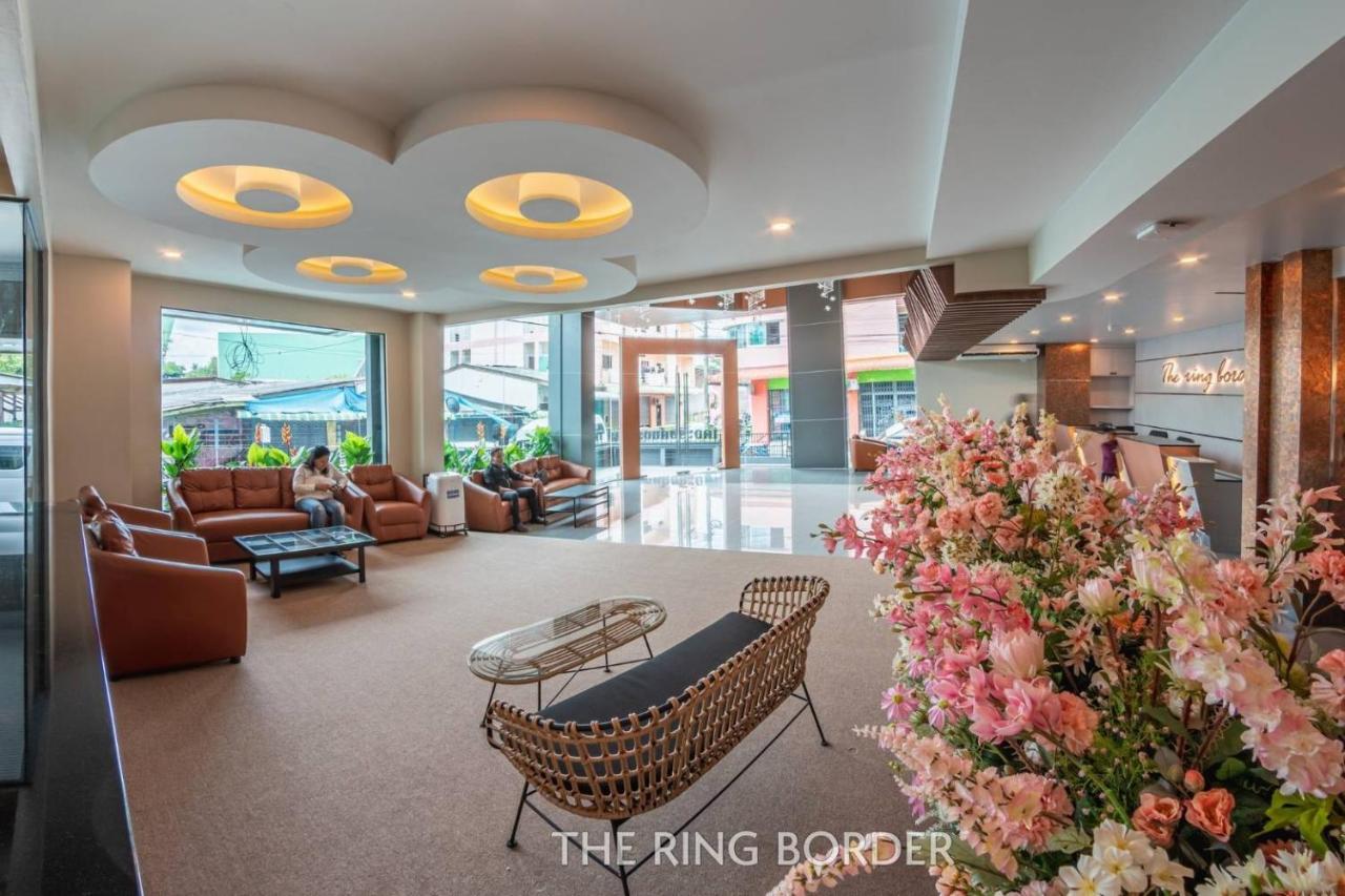 The Ring Border Hotel Ban Khlong Phruan Eksteriør billede